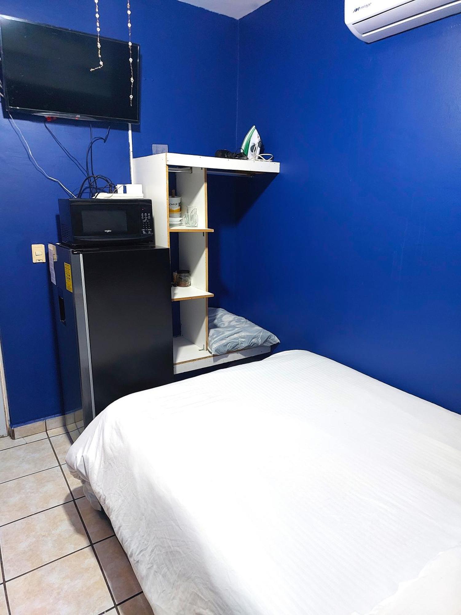 Habitacion 11 Independiente Con Mucha Privacidad ,Cerca Del Consulado , Cas , A 200 Mts Del Vado Del Rio Hermosillo Exterior foto